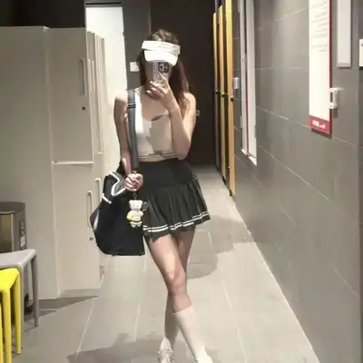 周英